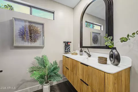 Bath - 2532 E Sahuaro Dr, Phoenix, AZ 85028 photo 2 of 7