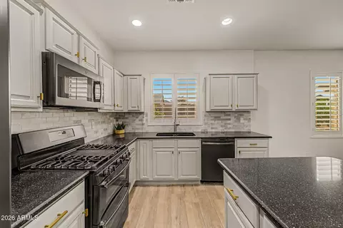Kitchen - 3499 E Lafayette Ave, Gilbert, AZ 85298 photo 1 of 2