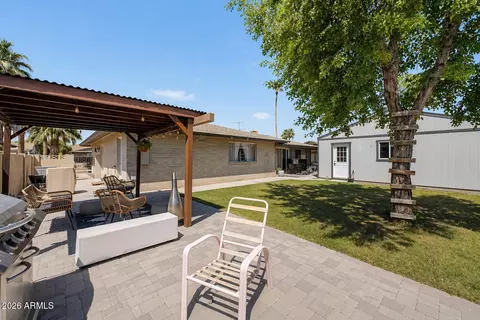 Exterior - 2029 W Coolbrook Ave, Phoenix, AZ 85023 photo 2 of 9