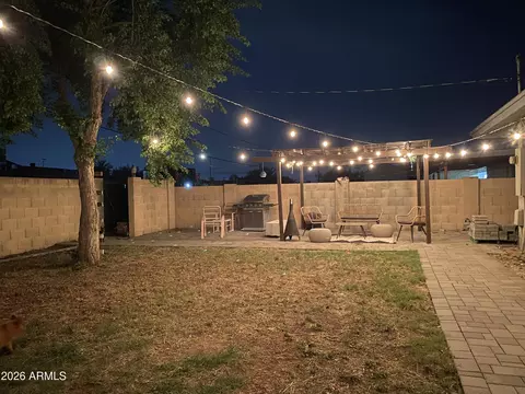 Exterior - 2029 W Coolbrook Ave, Phoenix, AZ 85023 photo 8 of 9