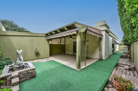 Exterior - 6035 N 10th Pl, Phoenix, AZ 85014 photo 9 of 11