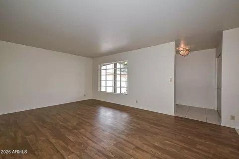 Living - 6035 N 10th Pl, Phoenix, AZ 85014 photo 4 of 8