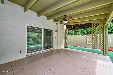 Exterior - 6035 N 10th Pl, Phoenix, AZ 85014 photo 6 of 11