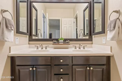Bath - 1502 E Gemini Pl, Chandler, AZ 85249 photo 5 of 7