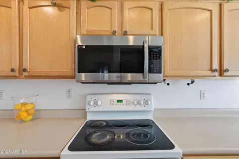 Kitchen - 3004 E Firestone Dr, Chandler, AZ 85249 photo 4 of 5