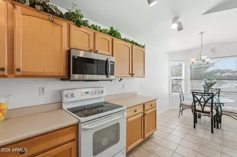Kitchen - 3004 E Firestone Dr, Chandler, AZ 85249 photo 3 of 5