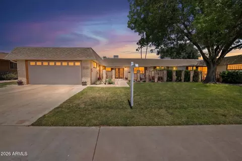10916 W Cameo Dr, Sun City, AZ 85351