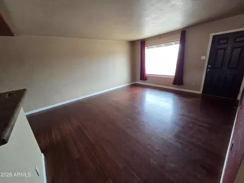 Living - 101 E Monte Way, Phoenix, AZ 85042 photo 1 of 2
