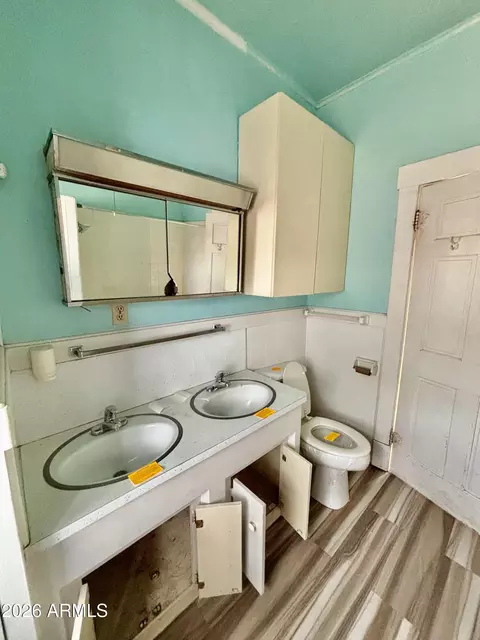 Bath - 1228 E 9th St, Douglas, AZ 85607 photo 1 of 1