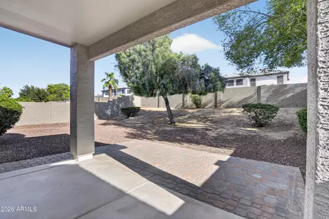 Exterior - 1715 E Branham Ln, Phoenix, AZ 85042 photo 4 of 11