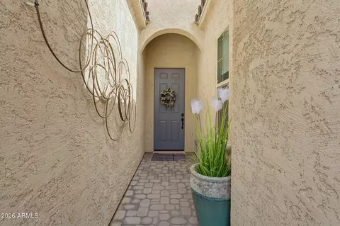 3221 E Los Gatos Dr, Phoenix, AZ 85050 photo 3