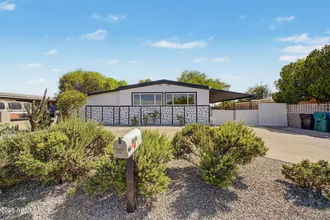 7627 E Garnet Ave, Mesa, AZ 85209