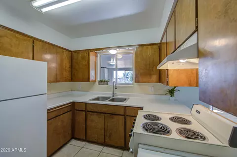 Kitchen - 650 N Rennick Dr, Apache Junction, AZ 85120 photo 2 of 4