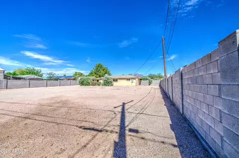 Exterior - 650 N Rennick Dr, Apache Junction, AZ 85120 photo 7 of 8