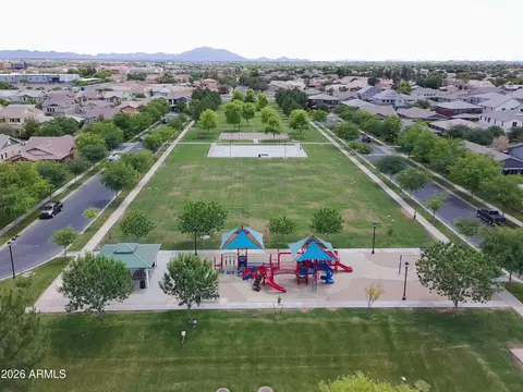 View/Area - 2943 E Bloomfield Pkwy, Gilbert, AZ 85296 photo 10 of 14
