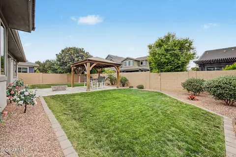 Exterior - 2943 E Bloomfield Pkwy, Gilbert, AZ 85296 photo 5 of 7
