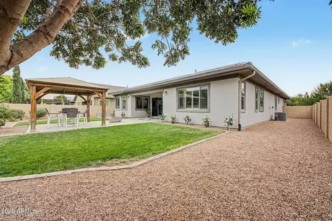 Exterior - 2943 E Bloomfield Pkwy, Gilbert, AZ 85296 photo 4 of 7