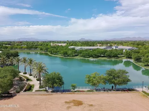 View/Area - 2943 E Bloomfield Pkwy, Gilbert, AZ 85296 photo 1 of 14