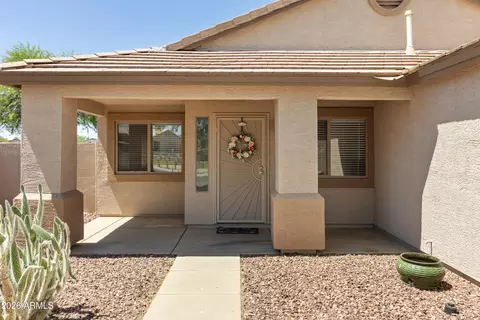 30356 N Royal Oak Way, San Tan Valley, AZ 85143