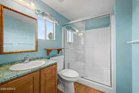 Bath - 16210 N 33rd St, Phoenix, AZ 85032 photo 2 of 2