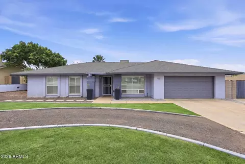 1037 E Acoma Dr, Phoenix, AZ 85022