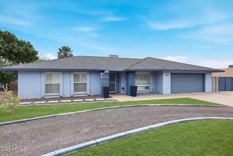 Exterior - 1037 E Acoma Dr, Phoenix, AZ 85022 photo 2 of 10