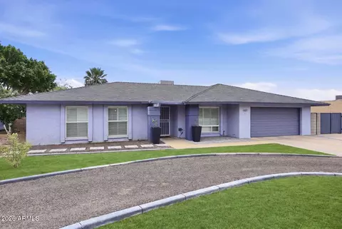 Exterior - 1037 E Acoma Dr, Phoenix, AZ 85022 photo 2 of 11