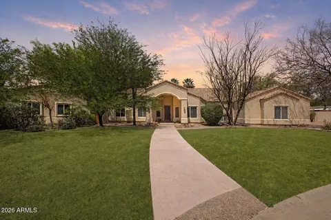 2342 N Lemon Cir, Mesa, AZ 85215