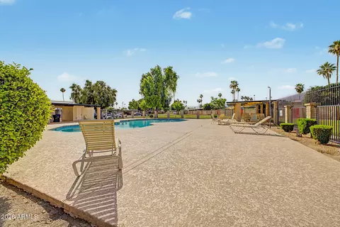 Exterior - 1949 E Del Sur Dr, Tempe, AZ 85283 photo 6 of 9