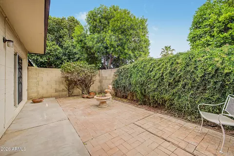 Exterior - 1949 E Del Sur Dr, Tempe, AZ 85283 photo 2 of 9