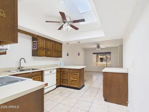 2426 N Shade Tree Cir, Tucson, AZ 85715