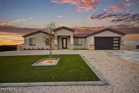 3012 S 335th Dr, Tonopah, AZ 85354