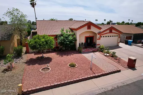 3737 W Crocus Dr, Phoenix, AZ 85053 photo 4