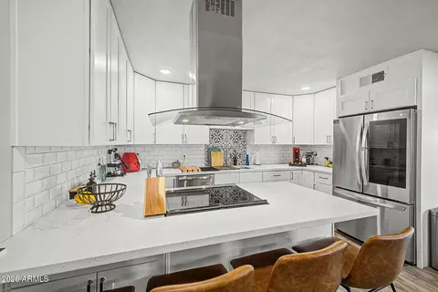 Kitchen - 3925 W Krall St, Phoenix, AZ 85019 photo 2 of 3