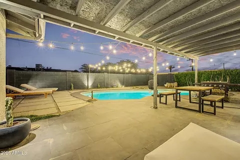 Exterior - 3925 W Krall St, Phoenix, AZ 85019 photo 4 of 7