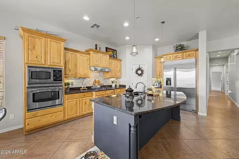 1741 W Bramble Berry Ln, Phoenix, AZ 85085