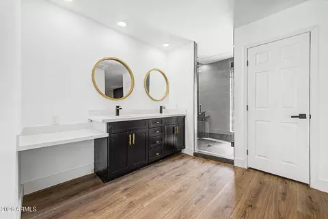 Bath - 127 E Pershing Ave, Phoenix, AZ 85022 photo 1 of 3