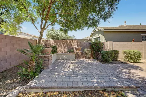 Exterior - 2559 E Penedes Dr, Gilbert, AZ 85298 photo 13 of 14