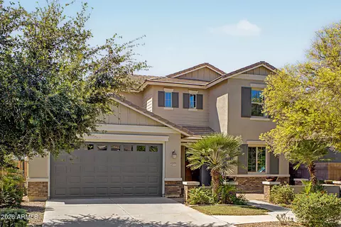 Exterior - 2559 E Penedes Dr, Gilbert, AZ 85298 photo 3 of 14