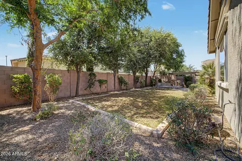 Exterior - 2559 E Penedes Dr, Gilbert, AZ 85298 photo 9 of 14