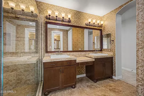 Bath - 2559 E Penedes Dr, Gilbert, AZ 85298 photo 5 of 8