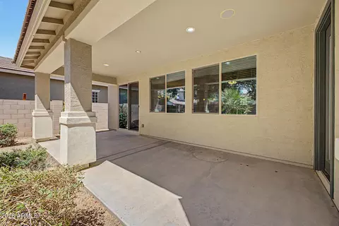 Exterior - 2559 E Penedes Dr, Gilbert, AZ 85298 photo 14 of 14