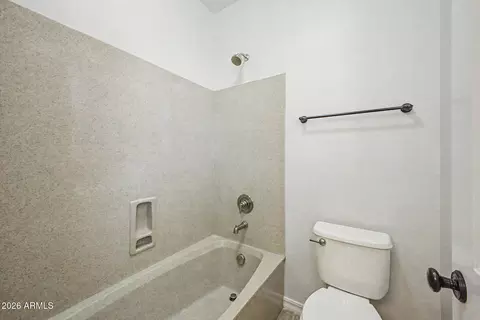Bath - 2559 E Penedes Dr, Gilbert, AZ 85298 photo 8 of 8