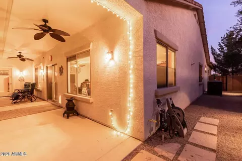 Exterior - 2914 E Coconino Dr, Gilbert, AZ 85298 photo 3 of 21