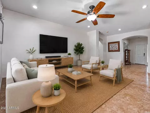 Living - 2914 E Coconino Dr, Gilbert, AZ 85298 photo 1 of 4