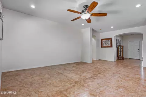 Living - 2914 E Coconino Dr, Gilbert, AZ 85298 photo 2 of 4