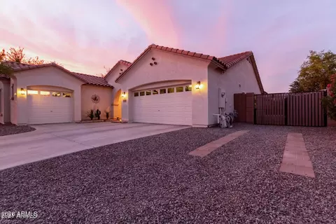 2914 E Coconino Dr, Gilbert, AZ 85298