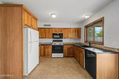 Kitchen - 2222 E Marconi Ave, Phoenix, AZ 85022 photo 1 of 3
