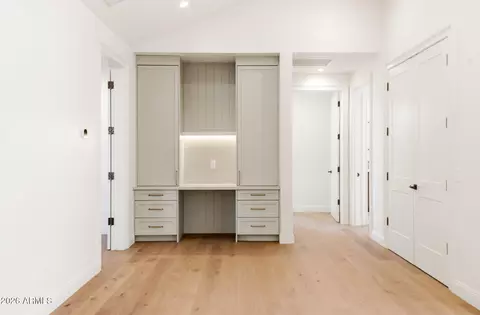 Entry Way - 4844 E Amelia Ave, Phoenix, AZ 85018 photo 1 of 1