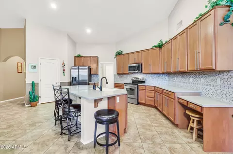 Kitchen - 1929 S Cole Dr, Gilbert, AZ 85295 photo 2 of 5